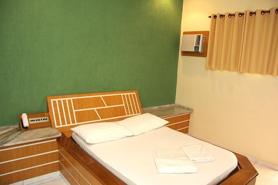 Motel Passport กวาราชินเกตา ภายนอก รูปภาพ
